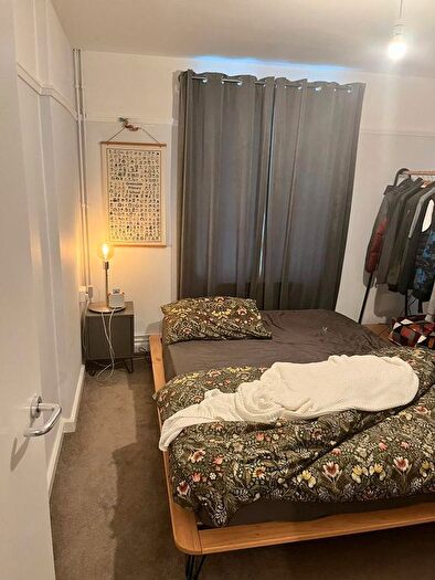 1 Bedroom Flat To Rent In Pankhurst House, London, W12