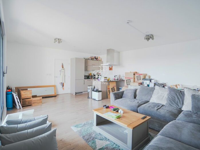 2 Bedroom Flat To Rent In Rotherhithe New Road, London, SE16