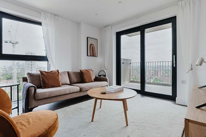 2 Bedroom Apartment To Rent In Hewson Way, London, SE17