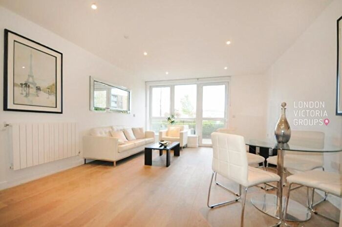 2 Bedroom Flat To Rent In Tudway Road, London, SE3