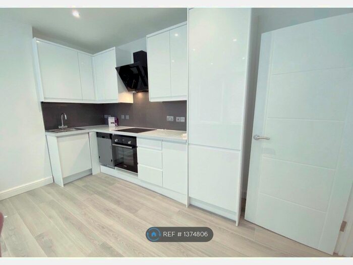 1 Bedroom Maisonette To Rent In Woodthorpe Road, Ashford, TW15