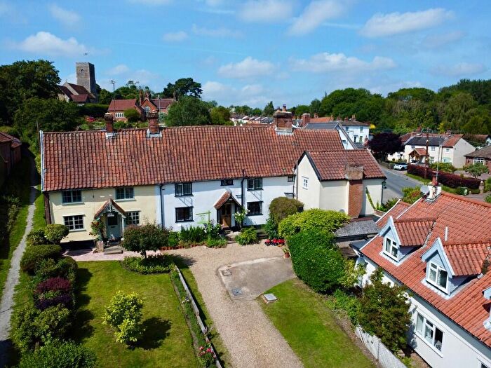 3 Bedroom Cottage For Sale In The Street, Tuddenham, IP6