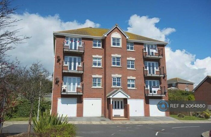 2 Bedroom Flat To Rent In Wyke Regis, Weymouth, DT4