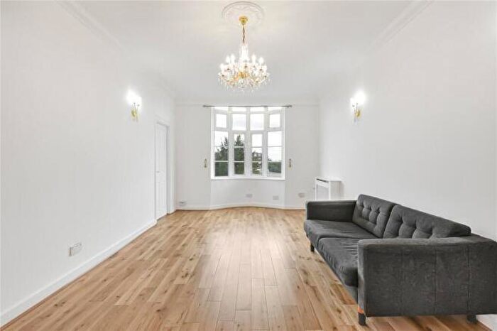 2 Bedroom Flat To Rent In Grove End Gardens, London, NW8