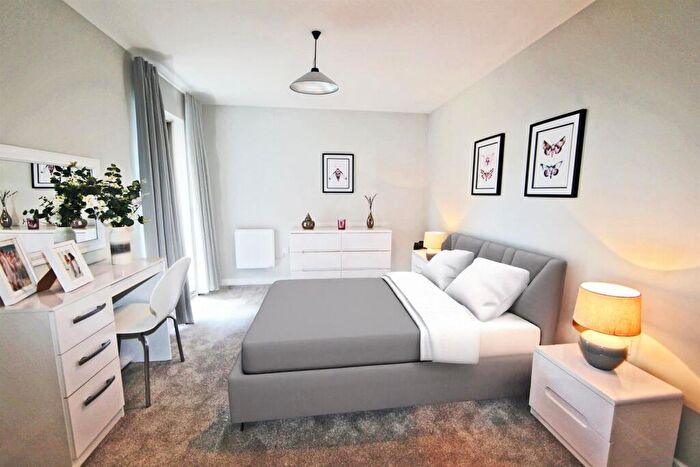 2 Bedroom Flat For Sale In Vernon Court, Sutton Road, Southend-On-Sea, SS2