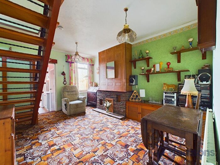 3 Bedroom End Of Terrace House For Sale In Rochester Road, Burham, Rochester, Kent, ME1