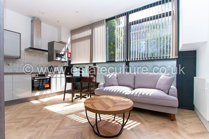 2 Bedroom Flat To Rent In Flat - Corporation Street, Coventry, CV1