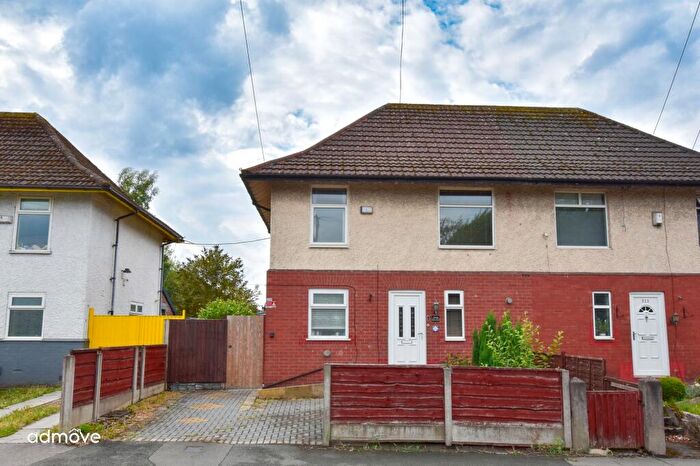 3 Bedroom Semi-Detached House For Sale In Barton Road, Stretford, M32