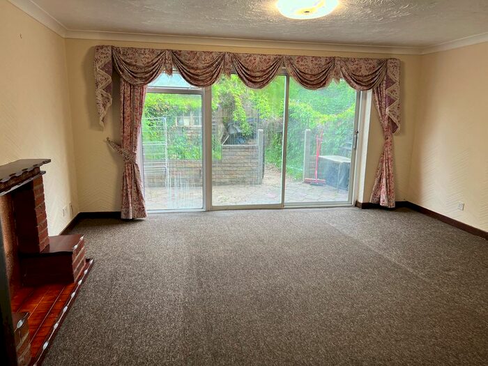 3 Bedroom Terraced House To Rent In Corporation Street, London, E15