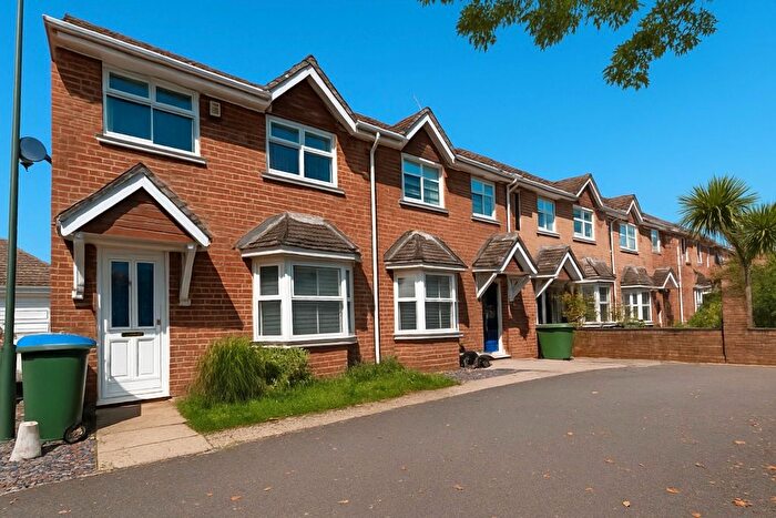3 Bedroom End Of Terrace House To Rent In Rosemead, Littlehampton, BN17