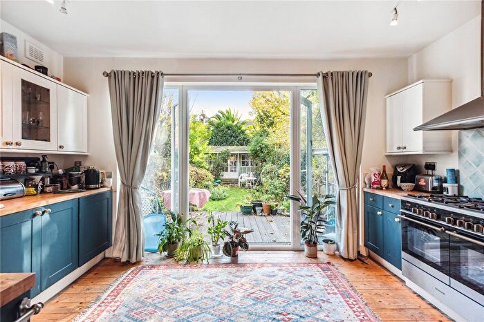 3 Bedroom Terraced House To Rent In Lillie Road, Fulham, SW6