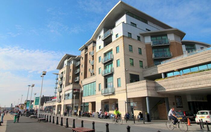 2 Bedroom Flat To Rent In The Quay, Poole, BH15