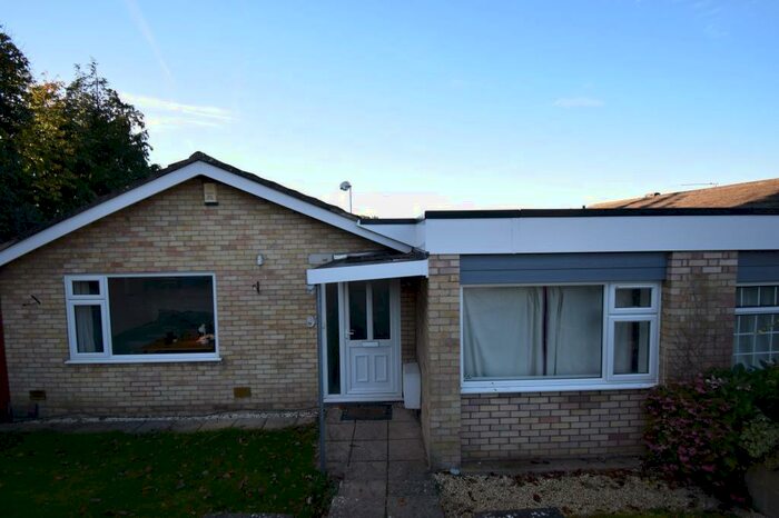 4 Bedroom Semi-Detached Bungalow To Rent In Bek Close, Norwich, NR4