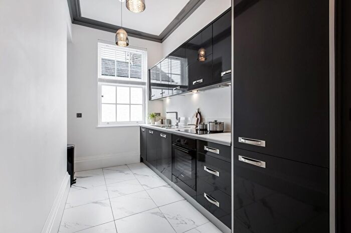 1 Bedroom Flat To Rent In Cavendish Apartments, Warwick Road, CA1