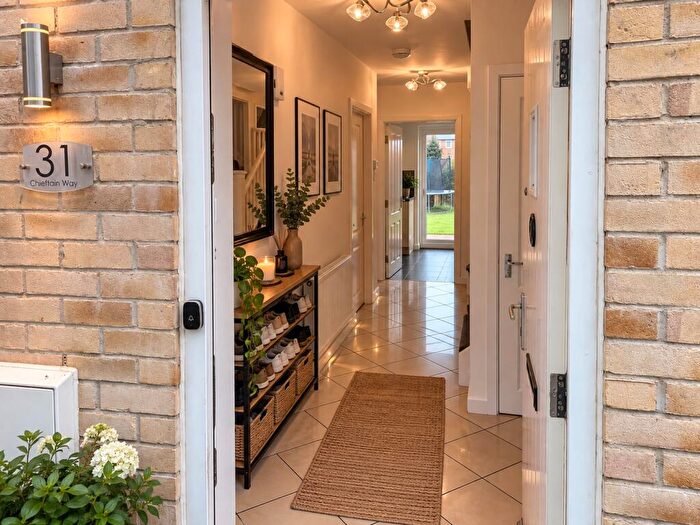 5 Bedroom Terraced House For Sale In Chieftain Way, Cambridge, CB4