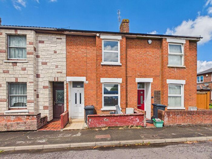 3 Bedroom Terraced House For Sale In Guinea Street, Gloucester, GL1