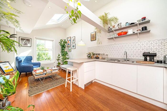 1 Bedroom Flat For Sale In Wilton Way, London, E8 - Photo 3