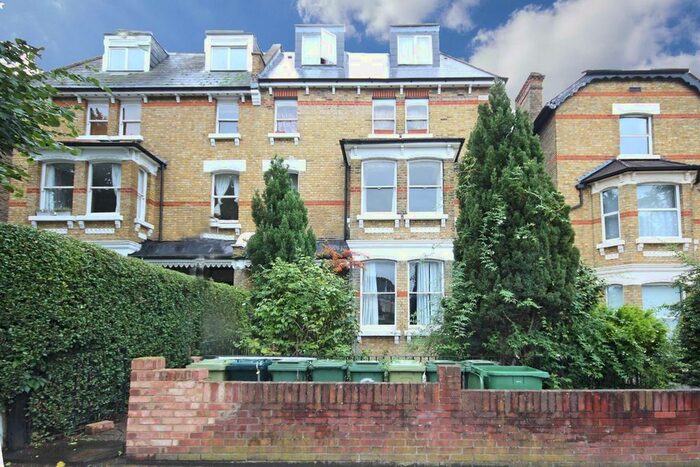 1 Bedroom Property To Rent In Cumberland Park, London, W3