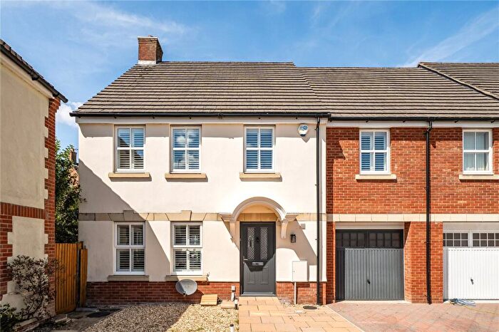 5 Bedroom Semi Detached House For Sale In Century Park, Yeovil, Somerset, BA20