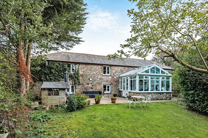 4 Bedroom Barn Conversion For Sale In Retire, Bodmin, PL30