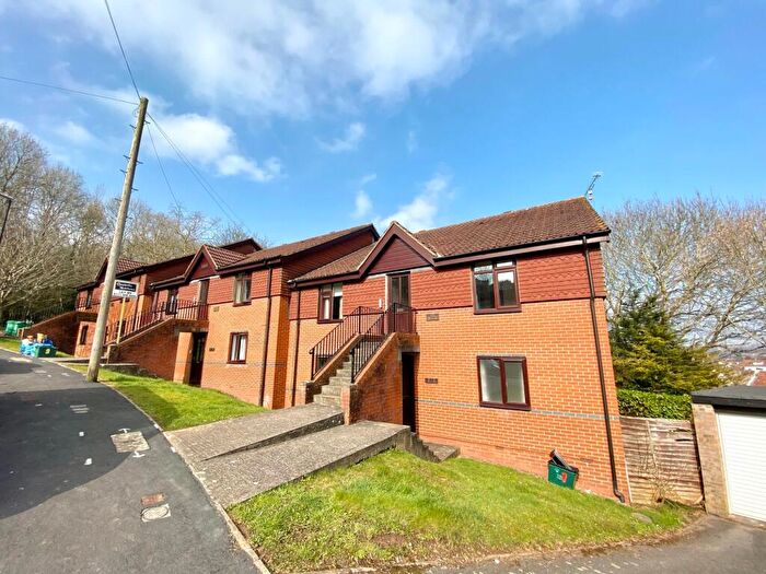1 Bedroom Flat To Rent In Arnos Vale, Queensdown Gardens, BS4