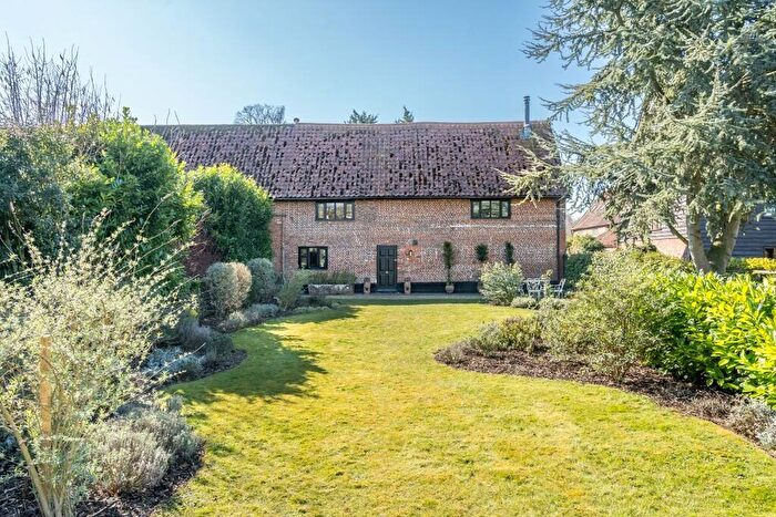 4 Bedroom Barn Conversion For Sale In Loddon, Norwich, NR14