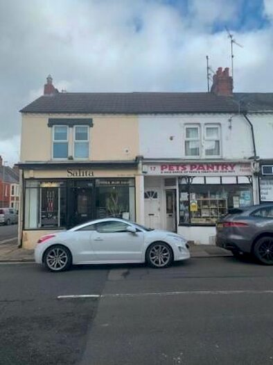 1 Bedroom Flat To Rent In Collingwood Road, Abington, Northampton, NN1