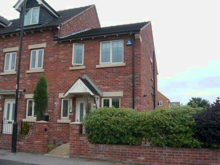 2 Bedroom Terraced House To Rent In Field View, Edlington, Doncaster, DN12