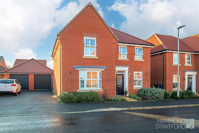 4 Bedroom Detached House For Sale In Davies Drive, Cringleford, NR4