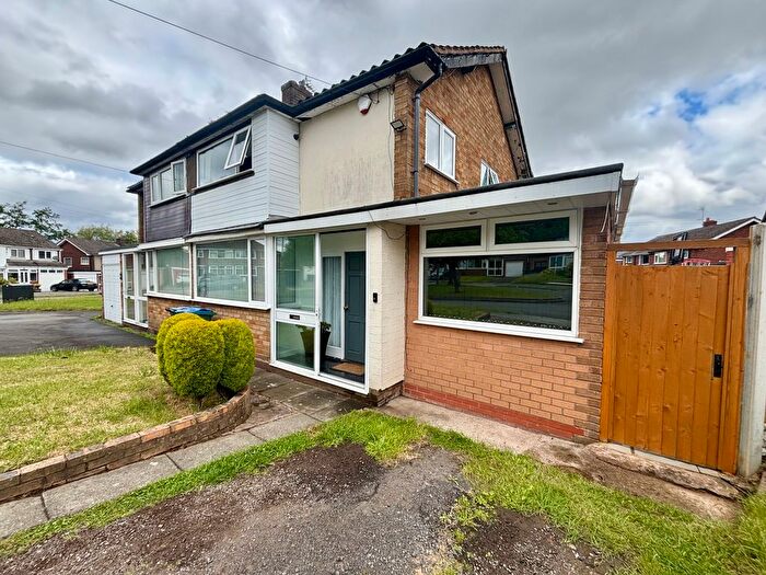 3 Bedroom Property To Rent In Theodore Close, Oldbury, B69