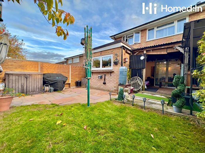 3 Bedroom Semi-Detached House For Sale In Howard Road, Horsham, West Sussex, RH13