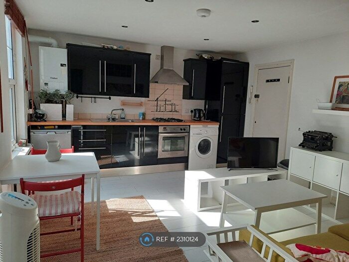 1 Bedroom Flat To Rent In Woolwich Road, London, SE10