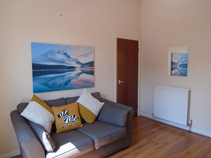 1 Bedroom Flat To Rent In De Grey Street, Hull, HU5