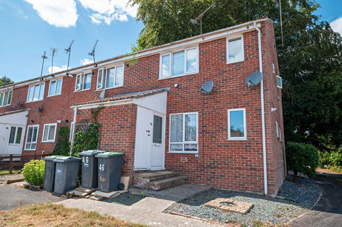 1 Bedroom Flat For Sale In Holly Drive, Waterlooville, PO7