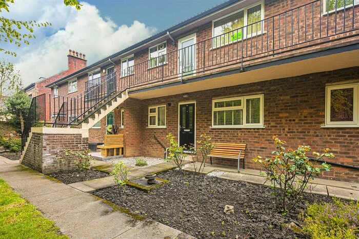 2 Bedroom Flat To Rent In Broomgrove Road, Sheffield, S10