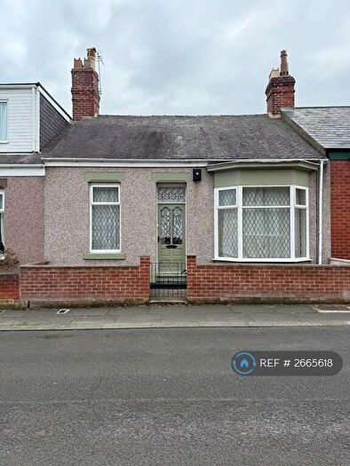 3 Bedroom Bungalow To Rent In Hawarden Crescent, Sunderland, SR4