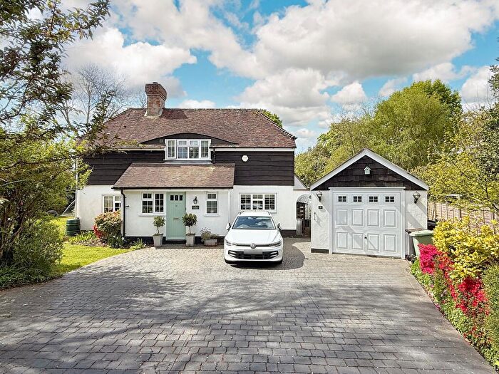 4 Bedroom Detached House For Sale In Lantern Cottage, West Road, Dibden Purlieu, Southampton, SO45
