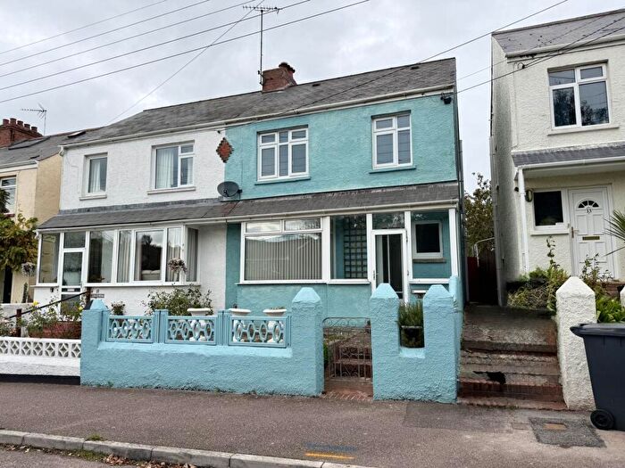 3 Bedroom Semi Detached House For Sale In Brooklands Road, Exmouth, EX8