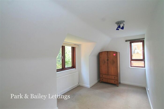 5 Bedroom House To Rent In Bedroom Detached House In Sutton, SM1