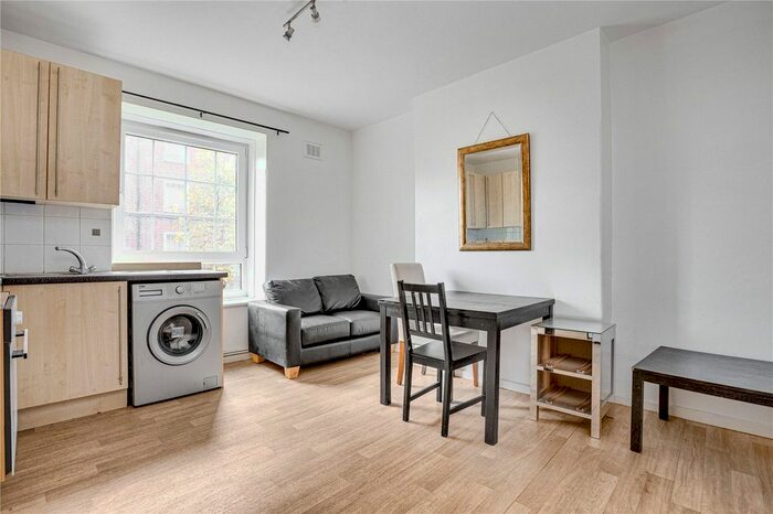 2 Bedroom Flat To Rent In Shrewsbury House, Meadow Road, London, SW8