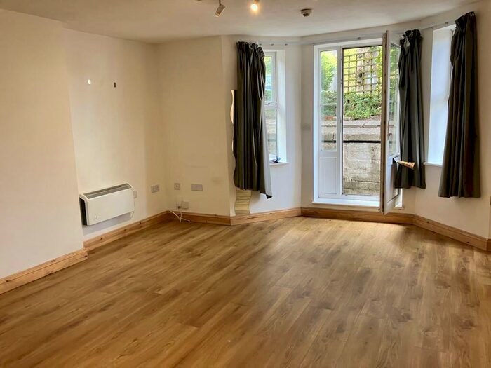 House To Rent In Berkeley Road, BS7