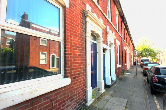 5 Bedroom Terraced House To Rent In Wellington Street, Preston, PR1