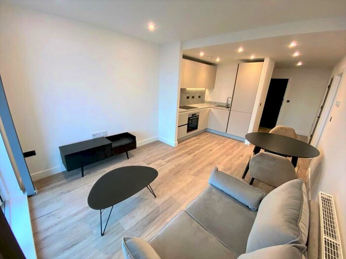 1 Bedroom Apartment To Rent In The Regent, Snow Hill Wharf, Shadwell Street, Birmingham, B4