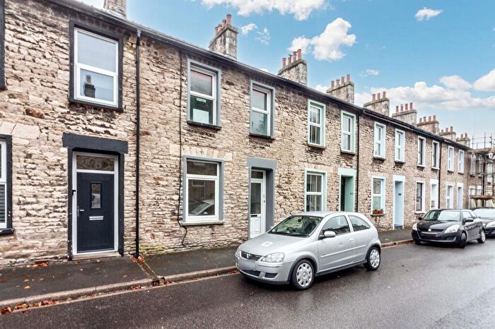 4 Bedroom Terraced House For Sale In Park Street, Kendal, LA9
