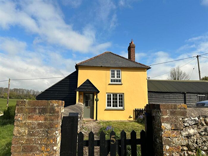 2 Bedroom Detached House To Rent In West Woodyates, SP5