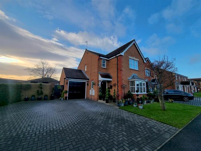 Houses for sale & to rent in DL15 0PA, High Street, Willington And