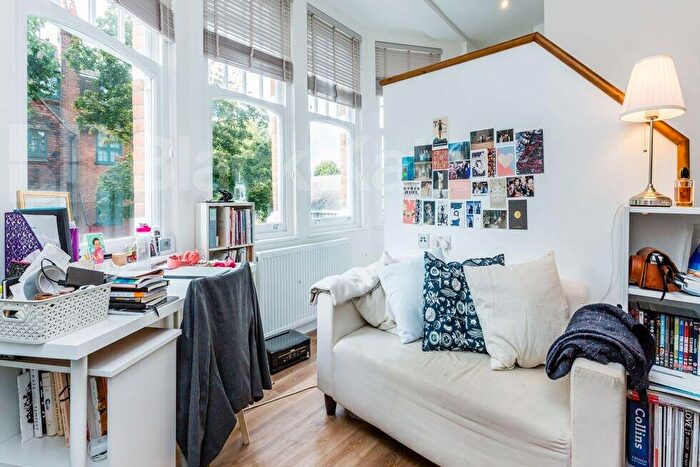 Studio To Rent In Fortis Green Road, Muswell Hill, N10