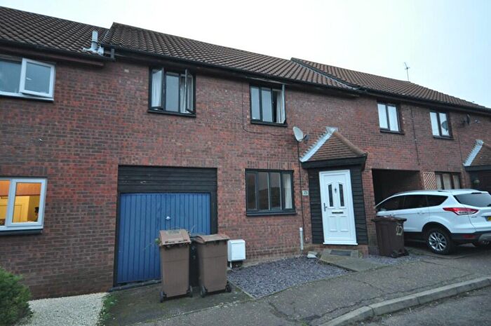 4 Bedroom Terraced House To Rent In Hallowell Down, CM3