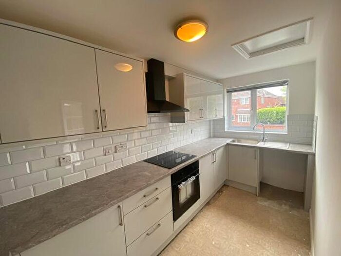 2 Bedroom Town House To Rent In Saffron Drive, Derby, DE21