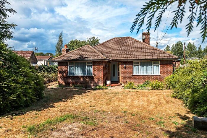 3 Bedroom Bungalow For Sale In Aldershot Road, Guildford, Surrey, GU3